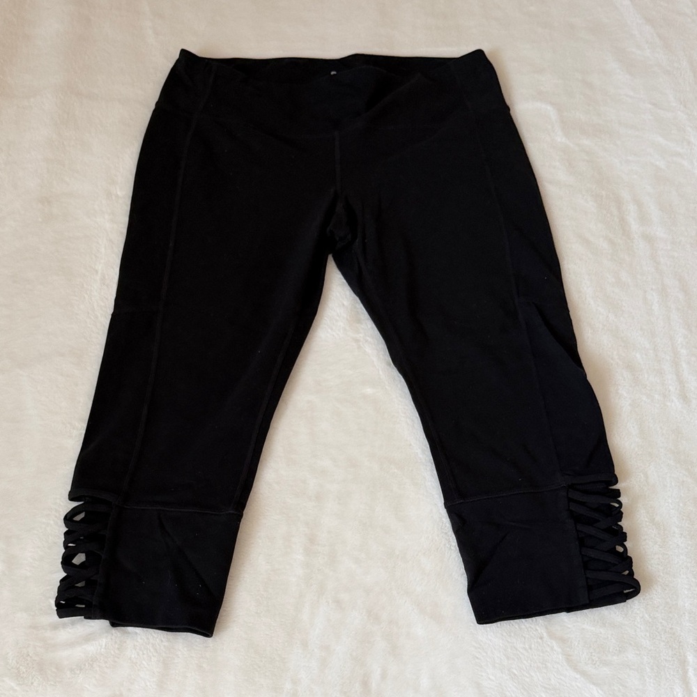Athleta Black Cropped Leggings
